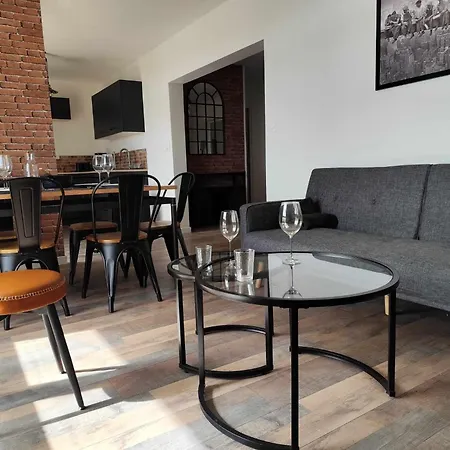 3 Pieces Proche Palais Apartment *