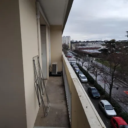 Apartment 3 Pieces Proche Palais
